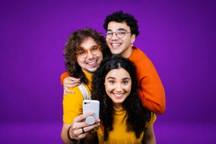 Irmãos Cauwave estreiam na Flamus com conteúdos exclusivos