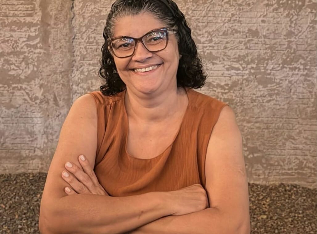 Sete anos vendendo brigadeiro na rua e um nome lido ao vivo: como Lucinea chegou ao R$ 1 milhão do Pix do Milhão