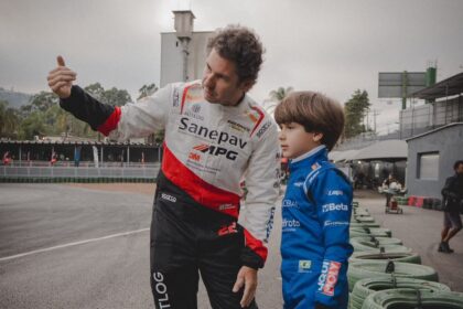 Daniel Lancaster acompanha estreia do filho.