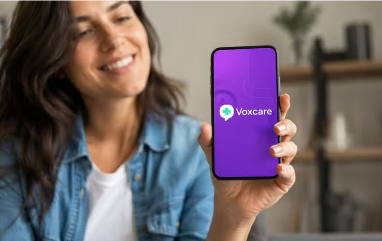 Sonia Cardoso, CEO da Voxcare, destaca que afastamentos longos começam com atestados curtos, faltas repetidas e numa queda de rendimento que ninguém conecta.