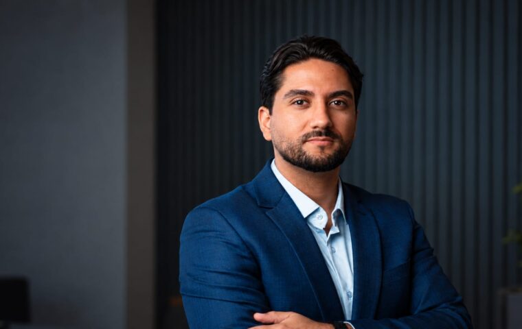 Lucas Anjos, CEO da Galgar Digital, afirma que marketing, vendas e tecnologia precisam trabalhar de forma alinhada em empresas industriais para potencializar o crescimento.